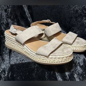 NEW Universal Thread Sandals Womens 11 Alisha Platform Wedge Slingback White